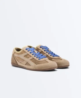 Adidași din piele de căprioară divizată și plasă
