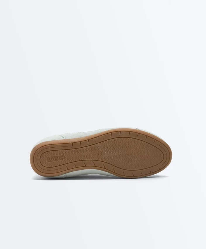 Adidași din piele divizată și țesătură Adidași din piele divizată și țesătură