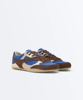 Adidași în stil retro
