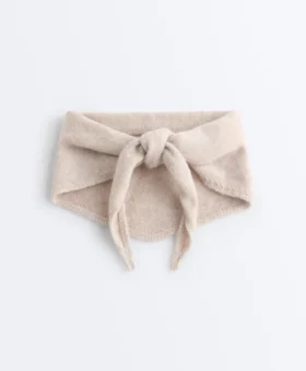 Bandana tricotată din 90% lână și 10% cașmir Bandana tricotată din 90% lână și 10% cașmir