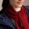 Bandana tricotată din 90% lână și 10% cașmir Bandana tricotată din 90% lână și 10% cașmir