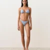 Bikinis triunghiulare cu dungi texturate Bikinis triunghiulare cu dungi texturate