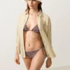 Bikinis triunghiuliari cu smocuri Bikinis triunghiuliari cu smocuri