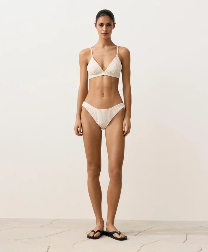 Top de bikini triunghiular din croșetat cu textură cu bule Top de bikini triunghiular din croșetat cu textură cu bule