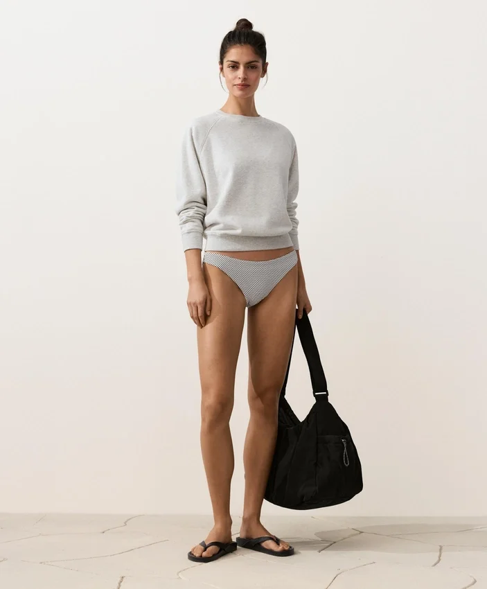 Chiloți clasici de bikini din țesătură jacquard cu buline Chiloți clasici de bikini din țesătură jacquard cu buline