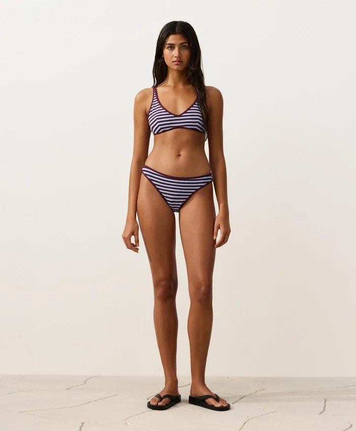 Chiloți de bikini clasici cu dungi texturate Chiloți de bikini clasici cu dungi texturate
