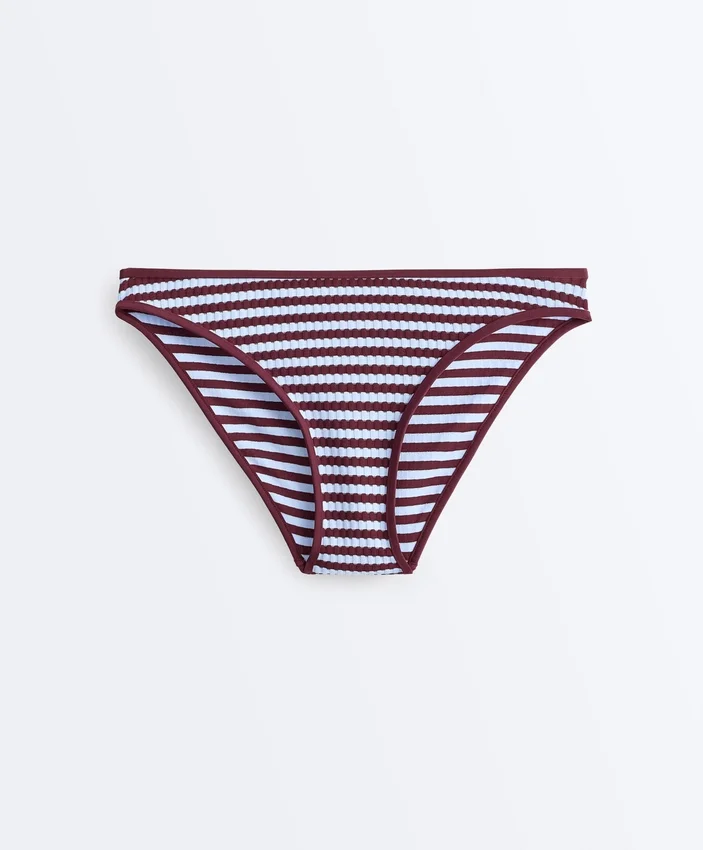 Chiloți de bikini clasici cu dungi texturate Chiloți de bikini clasici cu dungi texturate