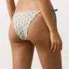 Chiloți de bikini cu acoperire medie, cu legături din croșetat cu model de valuri Chiloți de bikini cu acoperire medie, cu legături din croșetat cu model de valuri