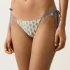 Chiloți de bikini cu acoperire medie, cu legături din croșetat cu model de valuri Chiloți de bikini cu acoperire medie, cu legături din croșetat cu model de valuri