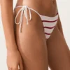 Chiloți de bikini cu acoperire medie, cu șnururi din croșetat în dungi