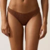 Chiloți de bikini cu acoperire medie, decupaj în U și țesătură șifonată Chiloți de bikini cu acoperire medie, decupaj în U și țesătură șifonată
