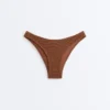 Chiloți de bikini cu acoperire medie, decupaj în U și țesătură șifonată Chiloți de bikini cu acoperire medie, decupaj în U și țesătură șifonată
