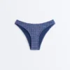 Chiloți de bikini cu decupaj în U, acoperire medie, cu imprimeu în carouri Chiloți de bikini cu decupaj în U, acoperire medie, cu imprimeu în carouri