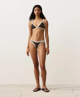 Chiloți de bikini cu decupaj în U și acoperire medie, cu bordură contrastantă Chiloți de bikini cu decupaj în U și acoperire medie, cu bordură contrastantă