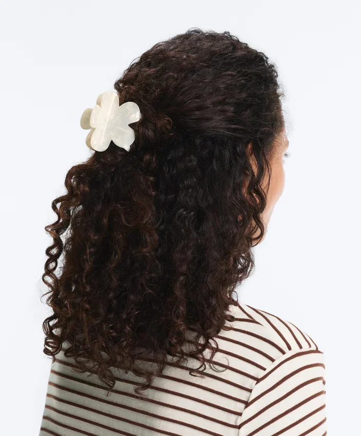 Clemă de accesoriu de păr mică în formă de floare Clemă de accesoriu de păr mică în formă de floare