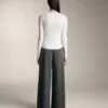 Cămășă mulată cu mâneci lungi din bumbac și modal Cămășă mulată cu mâneci lungi din bumbac și modal