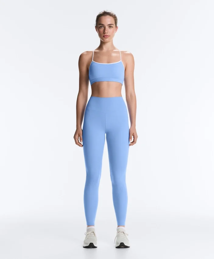 Sutiene sport Comfortlux cu susținere ușoară și bordură Sutiene sport Comfortlux cu susținere ușoară și bordură