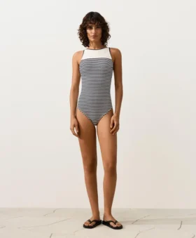 Costume de baie cu bretele în formă de halter, cu dungi