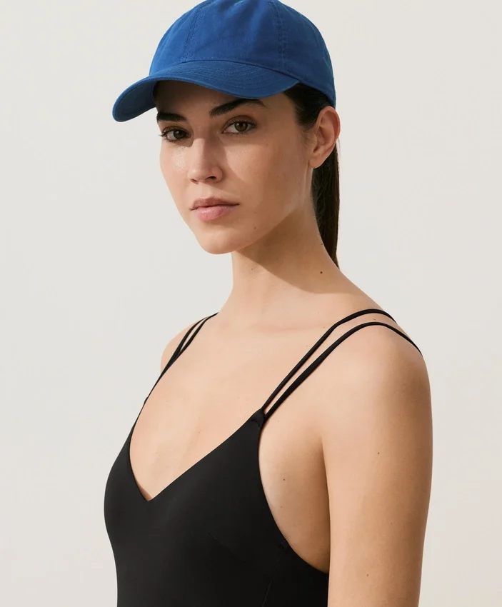 Costume de baie cu bretele încrucișate Costume de baie cu bretele încrucișate
