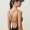 Costume de baie cu bretele încrucișate Costume de baie cu bretele încrucișate