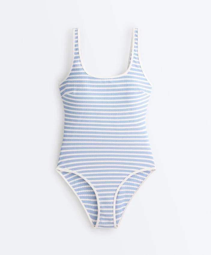 Costume de baie cu guler rotund și dungi texturate Costume de baie cu guler rotund și dungi texturate