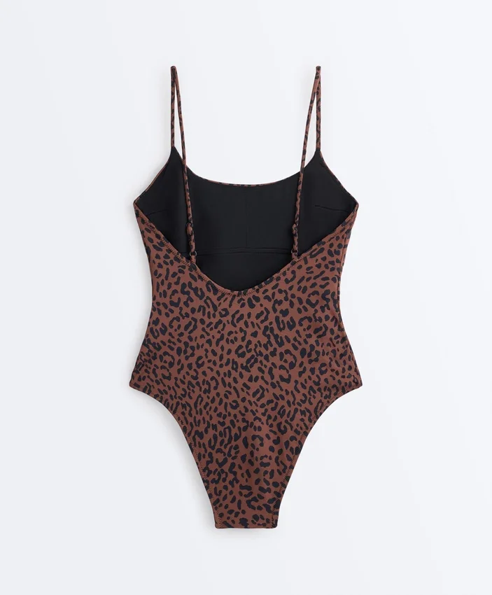 Costume de baie cu imprimeu leopard Costume de baie cu imprimeu leopard