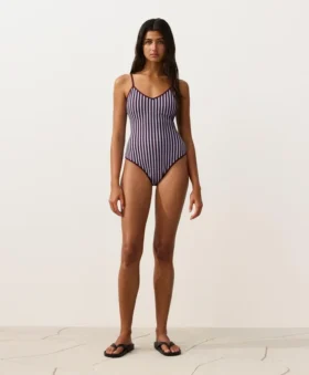 Costume de baie triunghiular cu dungi texturate Costume de baie triunghiular cu dungi texturate