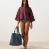 Costume de baie triunghiular cu dungi texturate Costume de baie triunghiular cu dungi texturate