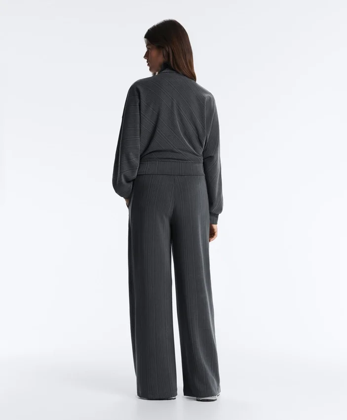 Pantaloni cu dungi asimetrice din modal Pantaloni cu dungi asimetrice din modal