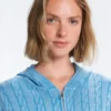 Geci cu glugă din tricot cu model împletit, spălată