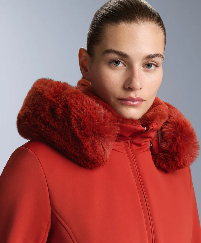 Geci de schi Primaloft® rezistentă la apă, cu croială super-slim Geci de schi Primaloft® rezistentă la apă, cu croială super-slim