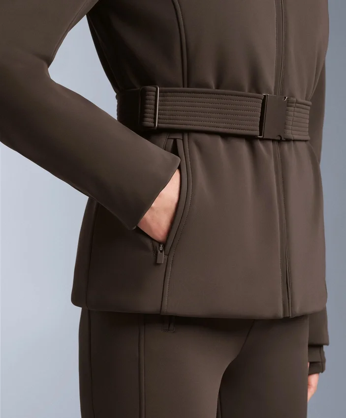 Geci de schi Primaloft® rezistentă la apă, cu croială super-slim Geci de schi Primaloft® rezistentă la apă, cu croială super-slim