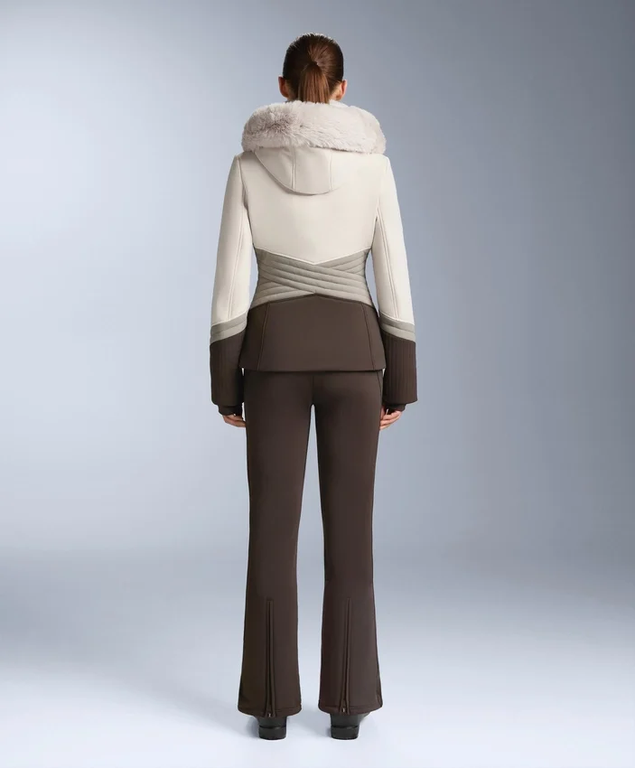 Geci de schi Primaloft® super-ajustate, rezistente la apă, cu blocuri de culoare Geci de schi Primaloft® super-ajustate, rezistente la apă, cu blocuri de culoare