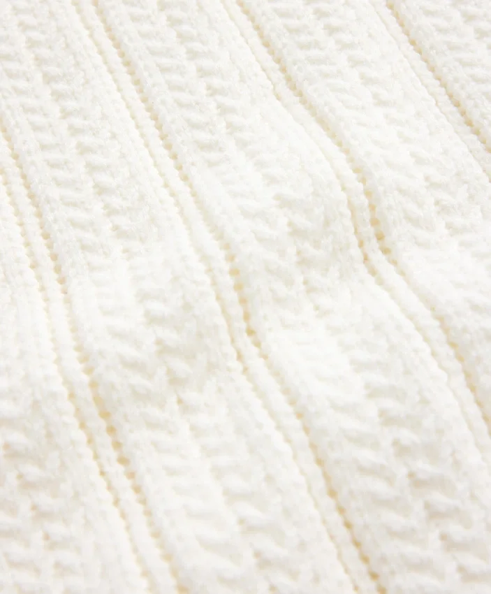 Geci din tricot ajurat cu glugă Geci din tricot ajurat cu glugă