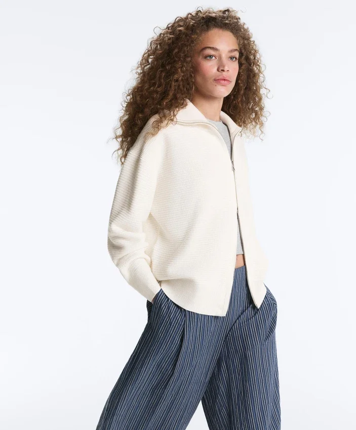 Geci din tricot cu guler înalt Geci din tricot cu guler înalt