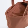 Gență moale de tip shopper cu fermoar Gență moale de tip shopper cu fermoar