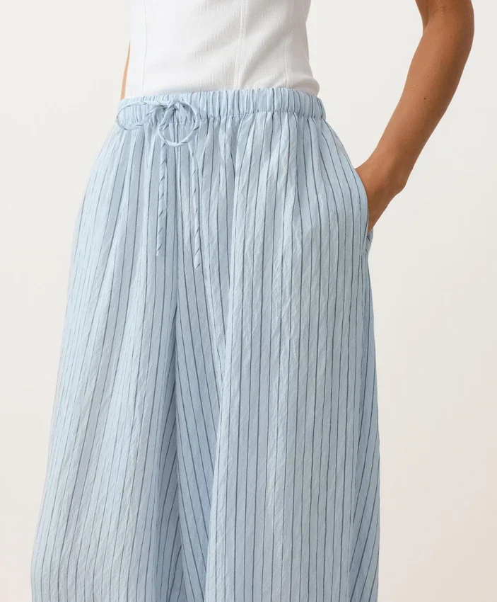 Pantaloni bloomer cu dungi din amestec de modal Pantaloni bloomer cu dungi din amestec de modal