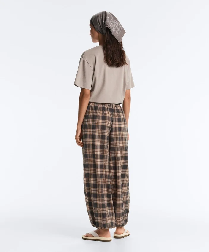 Pantaloni bloomer din amestec de bumbac cu imprimeu în carouri Pantaloni bloomer din amestec de bumbac cu imprimeu în carouri