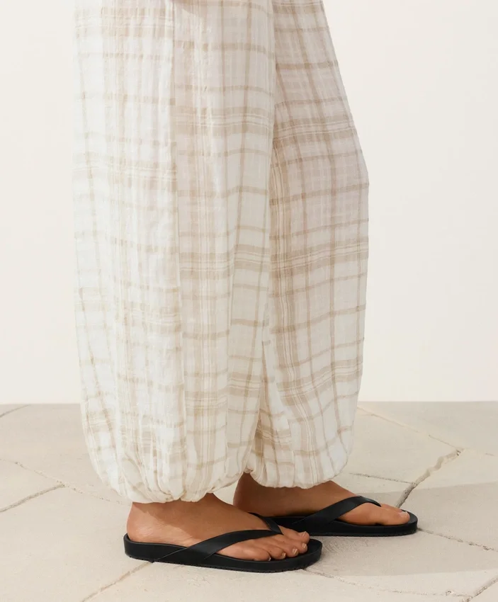 Pantaloni bloomer din amestec de in și lyocell Pantaloni bloomer din amestec de in și lyocell
