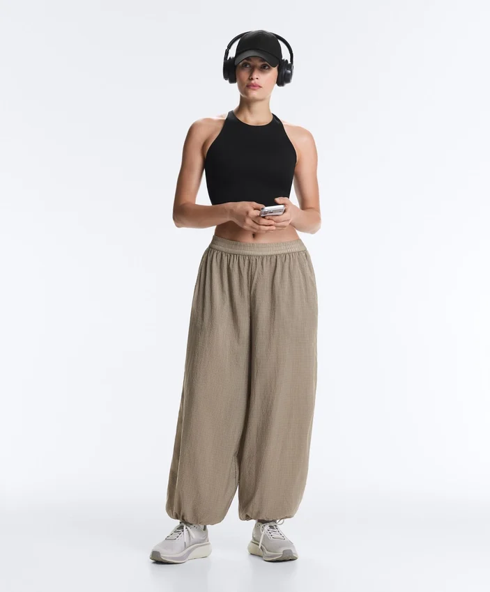 Pantaloni bloomer tehnici în carouri Pantaloni bloomer tehnici în carouri