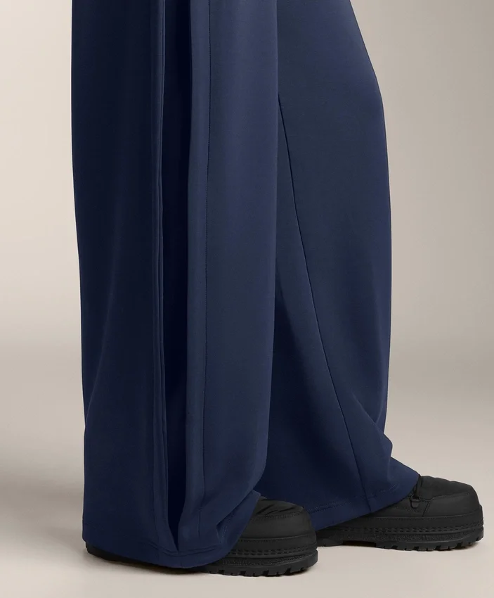 Pantaloni cocoon cu pli lateral și modal periat Pantaloni cocoon cu pli lateral și modal periat