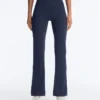 Pantaloni Comfortlux cu talie înaltă și croi evazat Pantaloni Comfortlux cu talie înaltă și croi evazat
