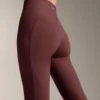 Pantaloni Comfortlux cu talie înaltă și croi evazat Pantaloni Comfortlux cu talie înaltă și croi evazat
