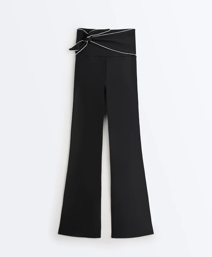Pantaloni Comfortlux cu talie înaltă și croi evazat, cu fundă Pantaloni Comfortlux cu talie înaltă și croi evazat, cu fundă