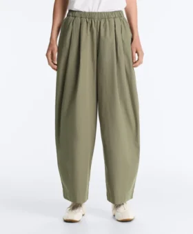 Pantaloni conici plisați din bumbac 100%