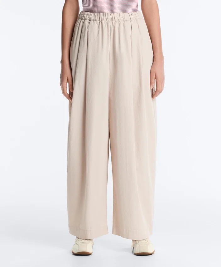 Pantaloni conici plisați din bumbac 100% Pantaloni conici plisați din bumbac 100%