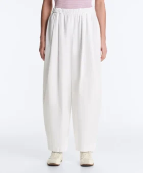 Pantaloni conici plisați din bumbac 100%