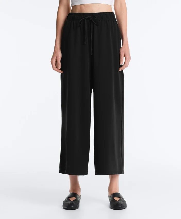 Pantaloni croi larg, cu talie înaltă, cu textură Soft Touch, din modal Pantaloni croi larg, cu talie înaltă, cu textură Soft Touch, din modal