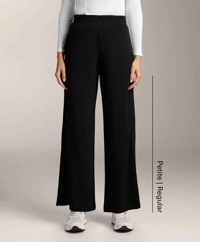 Pantaloni cu croi drept, cu nasturi și bordură din modal Soft Touch Pantaloni cu croi drept, cu nasturi și bordură din modal Soft Touch