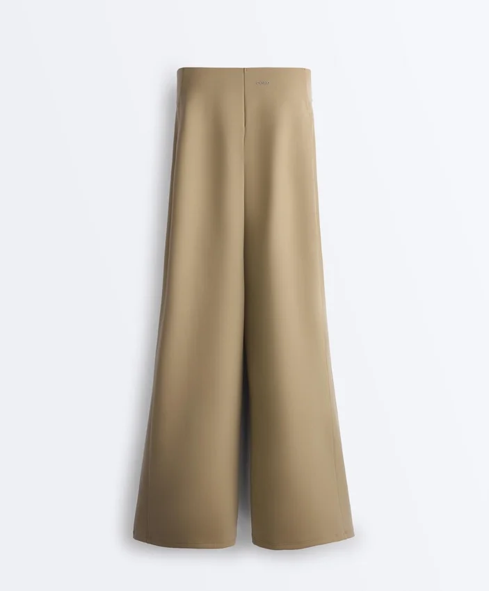 Pantaloni cu croi drept, cu talie înaltă, cu efect de neopren și bordură Pantaloni cu croi drept, cu talie înaltă, cu efect de neopren și bordură